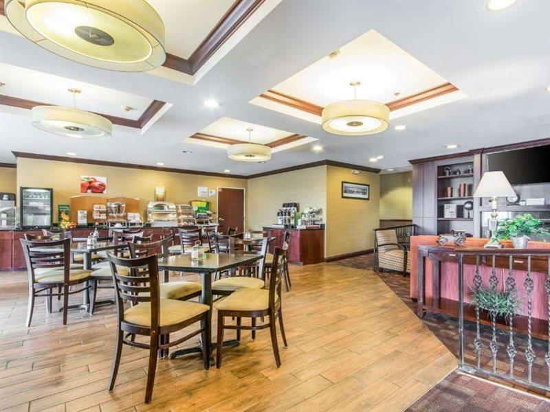 Holiday Inn Express Cincinnati-Lawrenceburg Exteriör bild