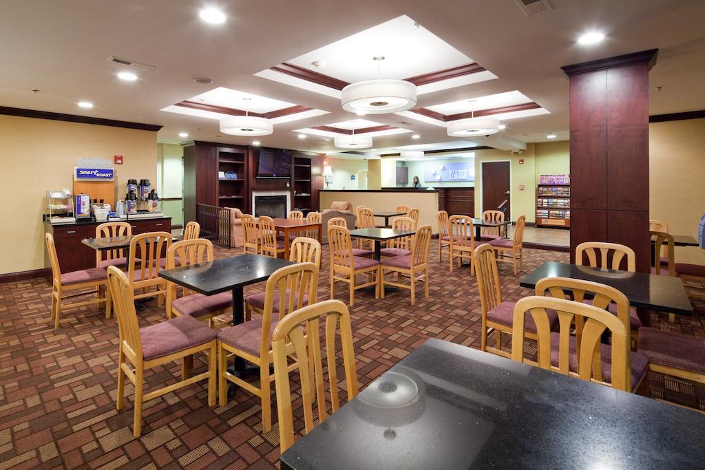 Holiday Inn Express Cincinnati-Lawrenceburg Exteriör bild