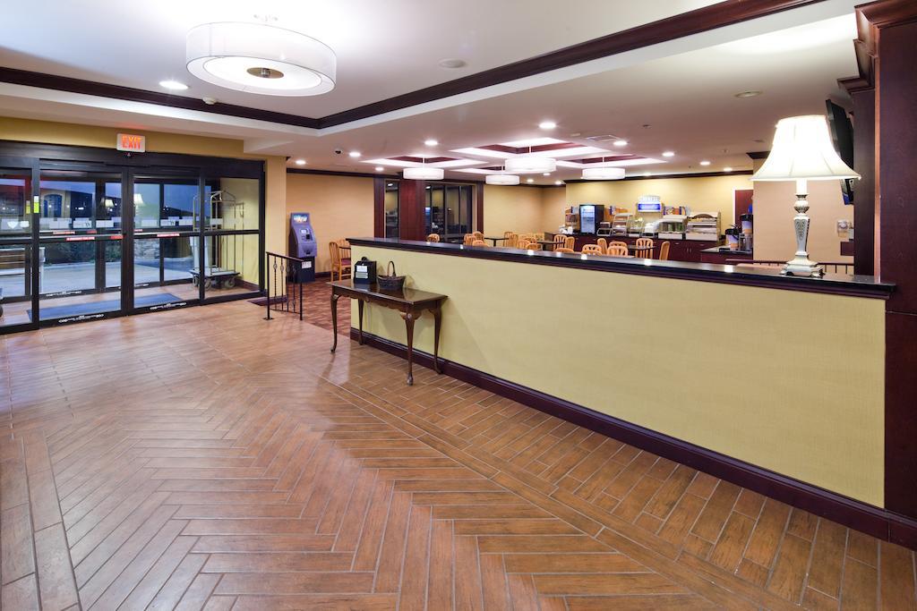 Holiday Inn Express Cincinnati-Lawrenceburg Exteriör bild